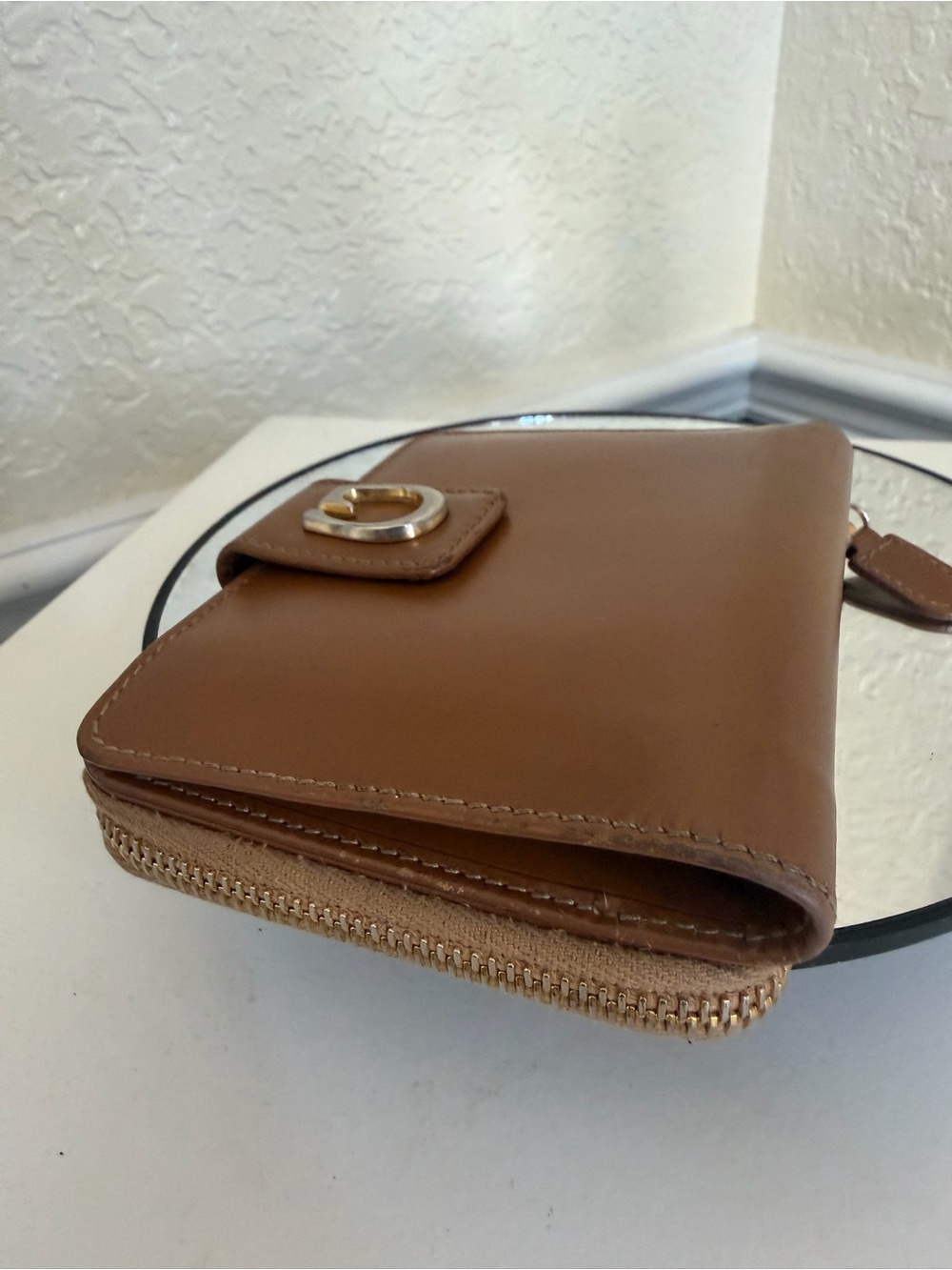 Gucci Horseshoe Tan leather bifold Compact wallet Clutch Made in Italy - Picture 6 of 15